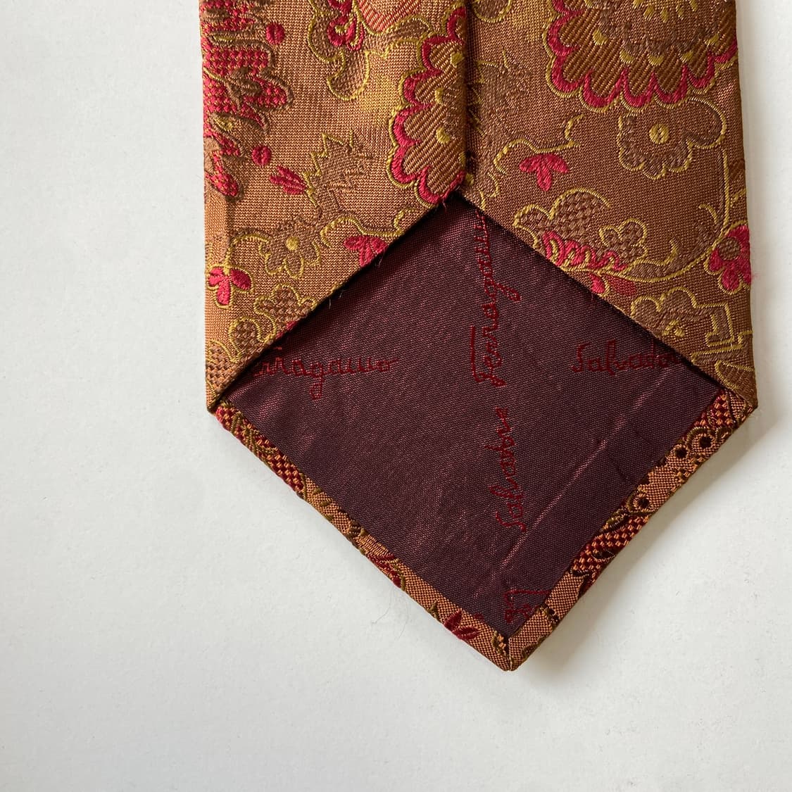 페라가모(Ferragamo) 명품 정품 넥타이 상품이미지7