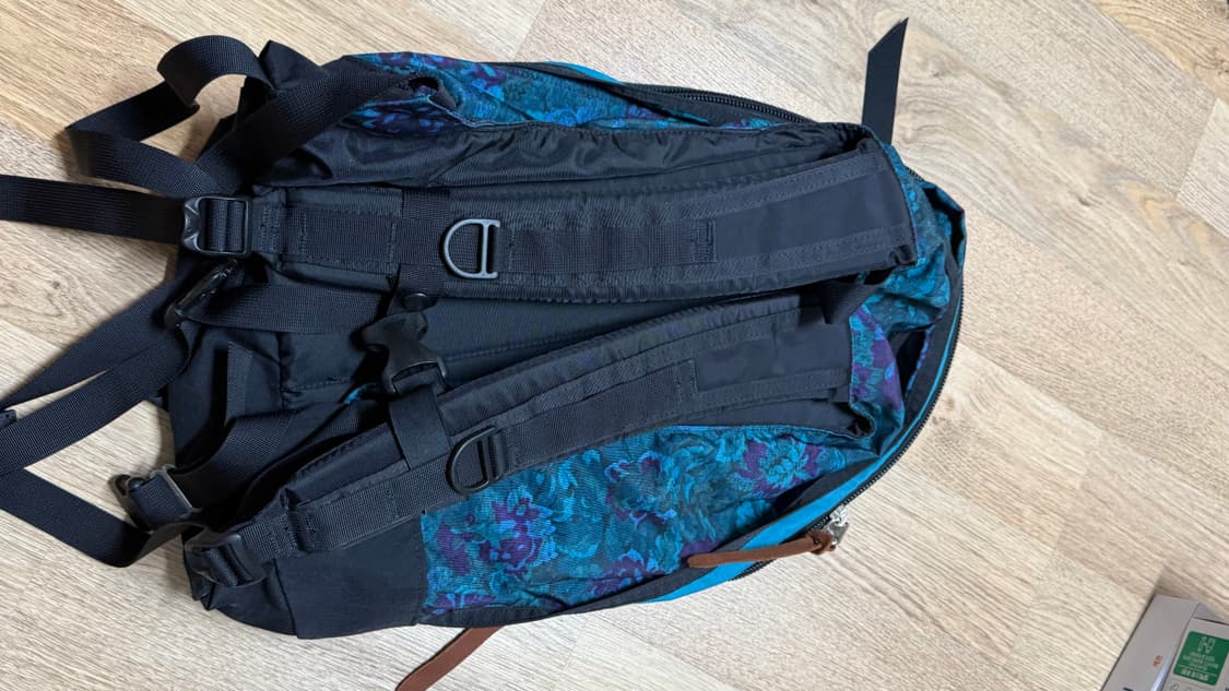 그레고리 데이팩 플라워 백팩 26L 상품이미지3