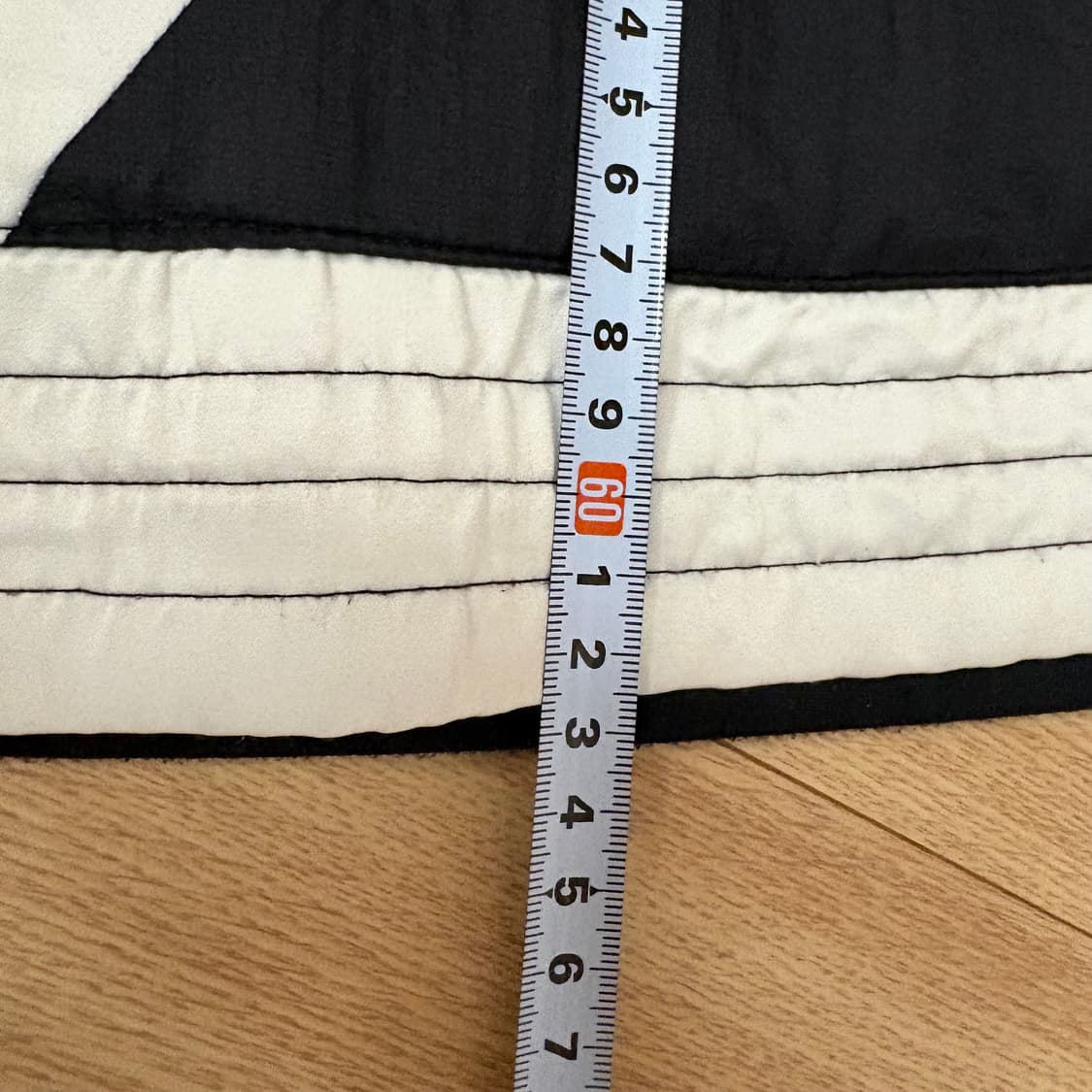 조던 블랙 & 화이트 트랙 자켓 XL 상품이미지9