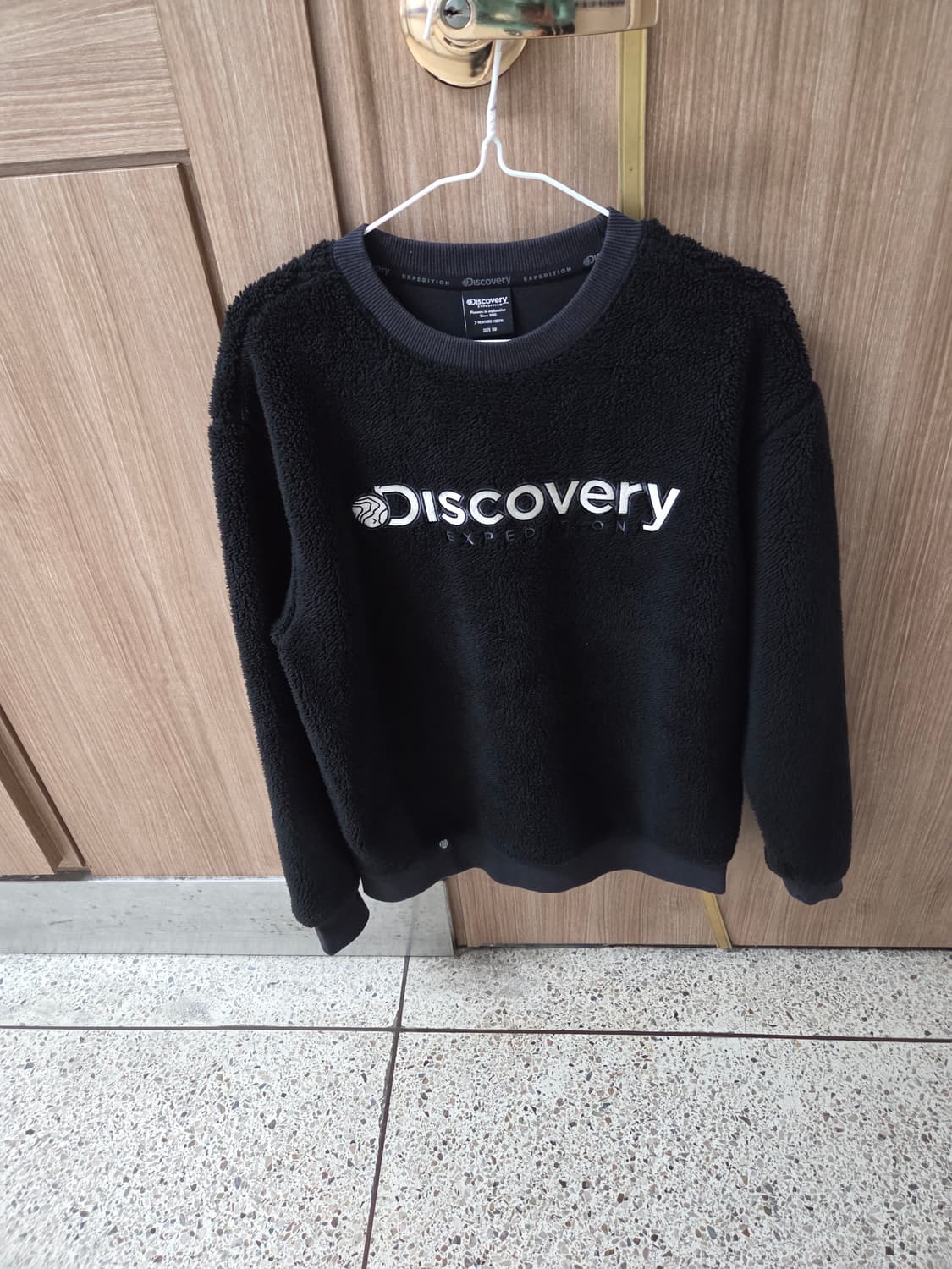 디스커버리 뽀글이 맨투맨 상품이미지1