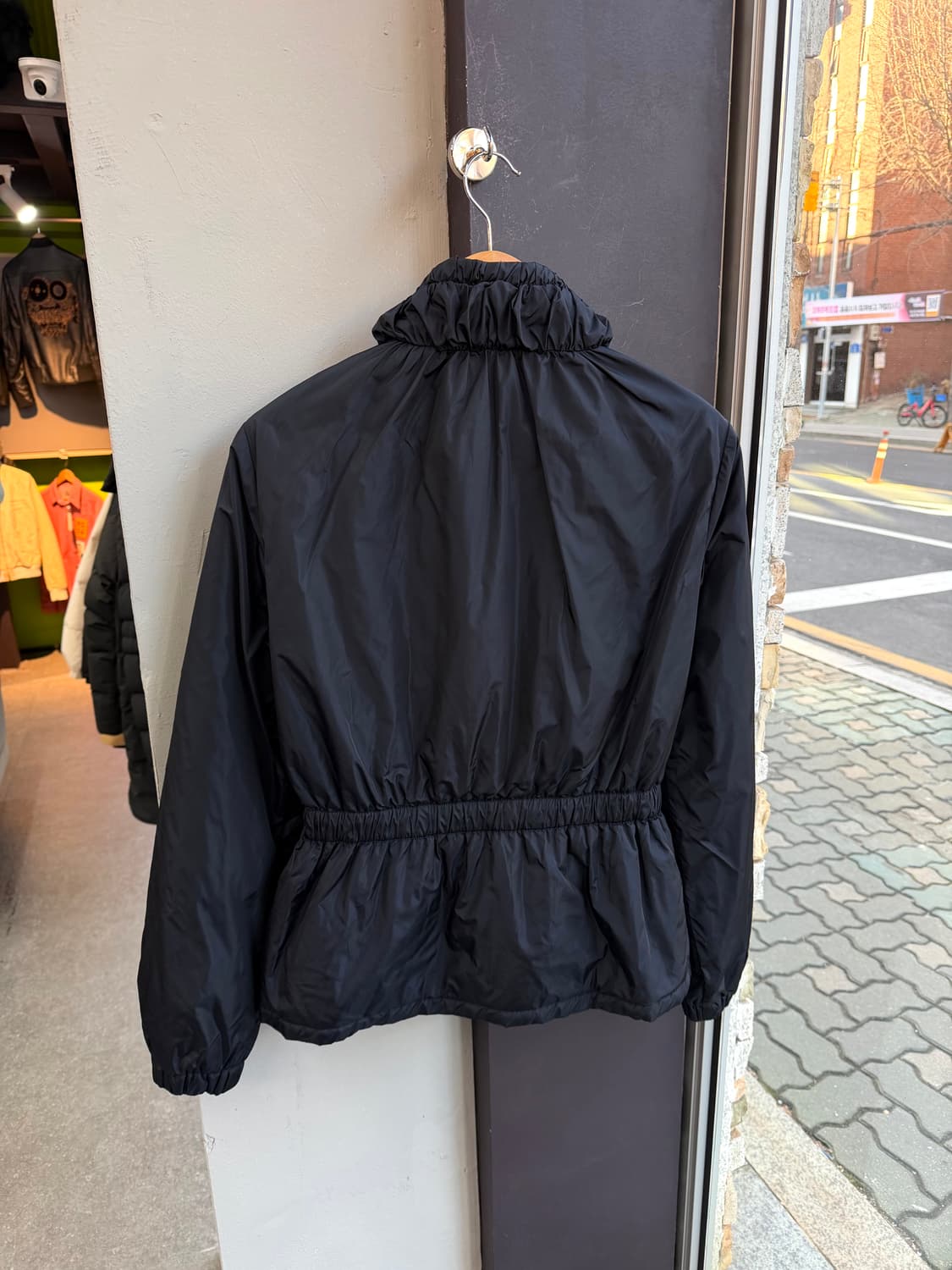 L/ 구찌 자수로고 벨티드 숏 패딩점퍼 상품이미지8