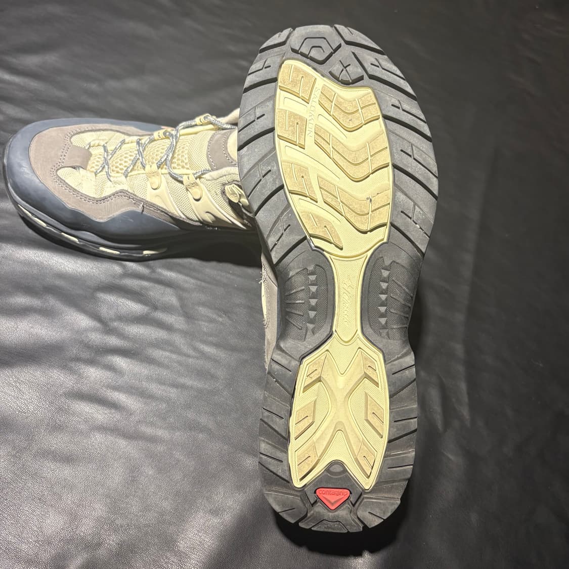 살로몬 트레킹 스니커즈 상품이미지6