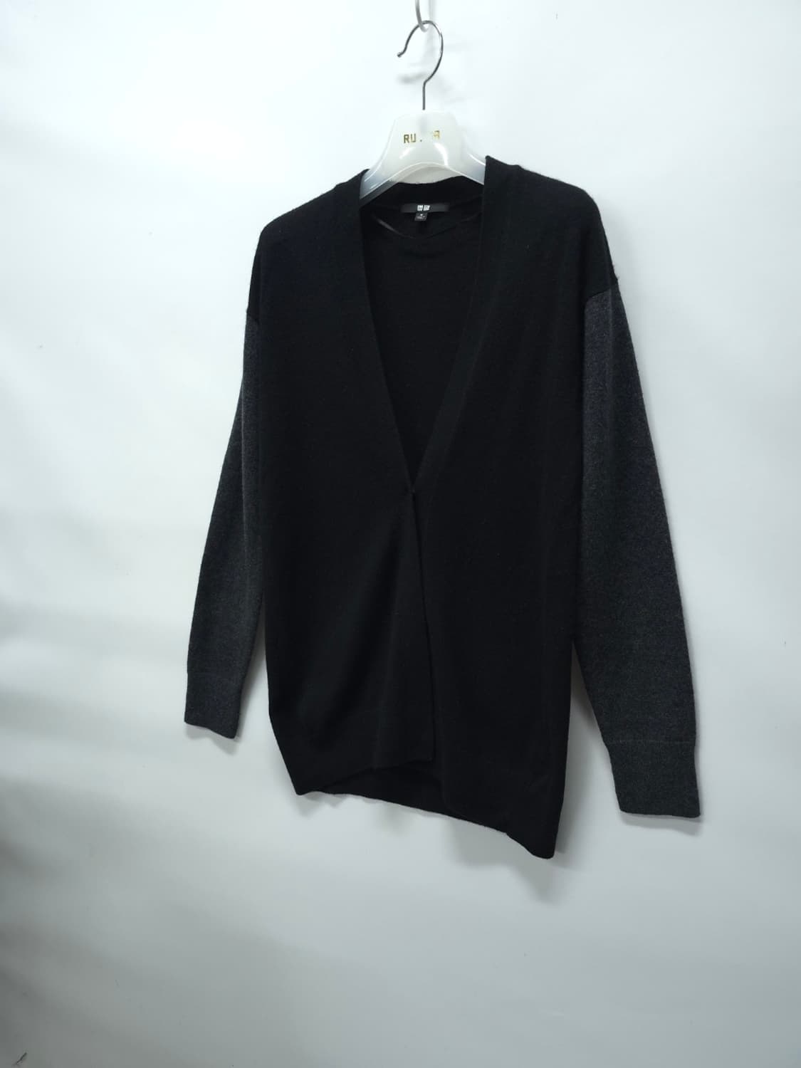 유니클로 캐시미어100% 투톤 브이가디건 (66~66반) 상품이미지1