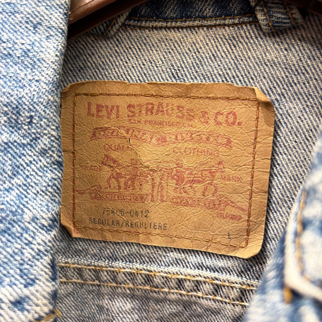 리바이스 데님 자켓 클래식 트러커 더블 포켓 디테일 워싱 블루 상품이미지6