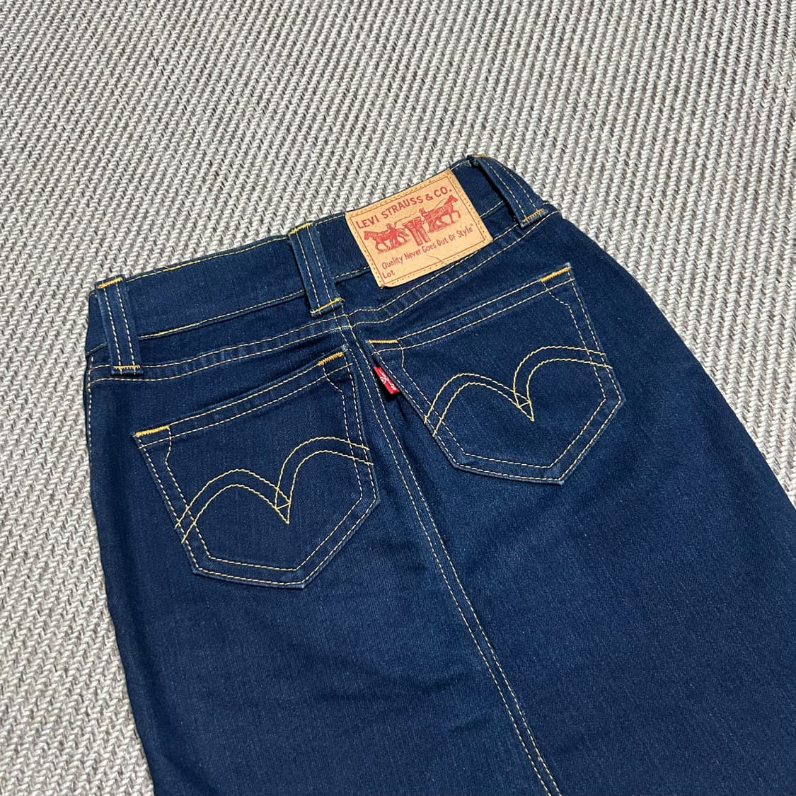 [XS] Levi's 리바이스 우먼즈 데님 청치마 상품이미지4