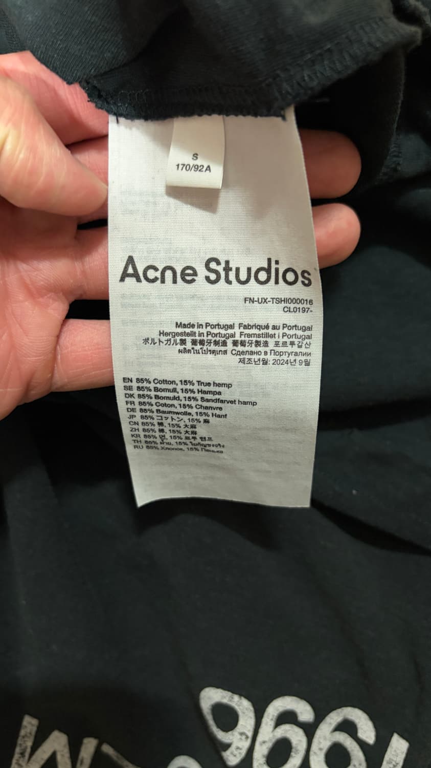 아크네 스튜디오 로고 롱슬리브 블랙 상품이미지4