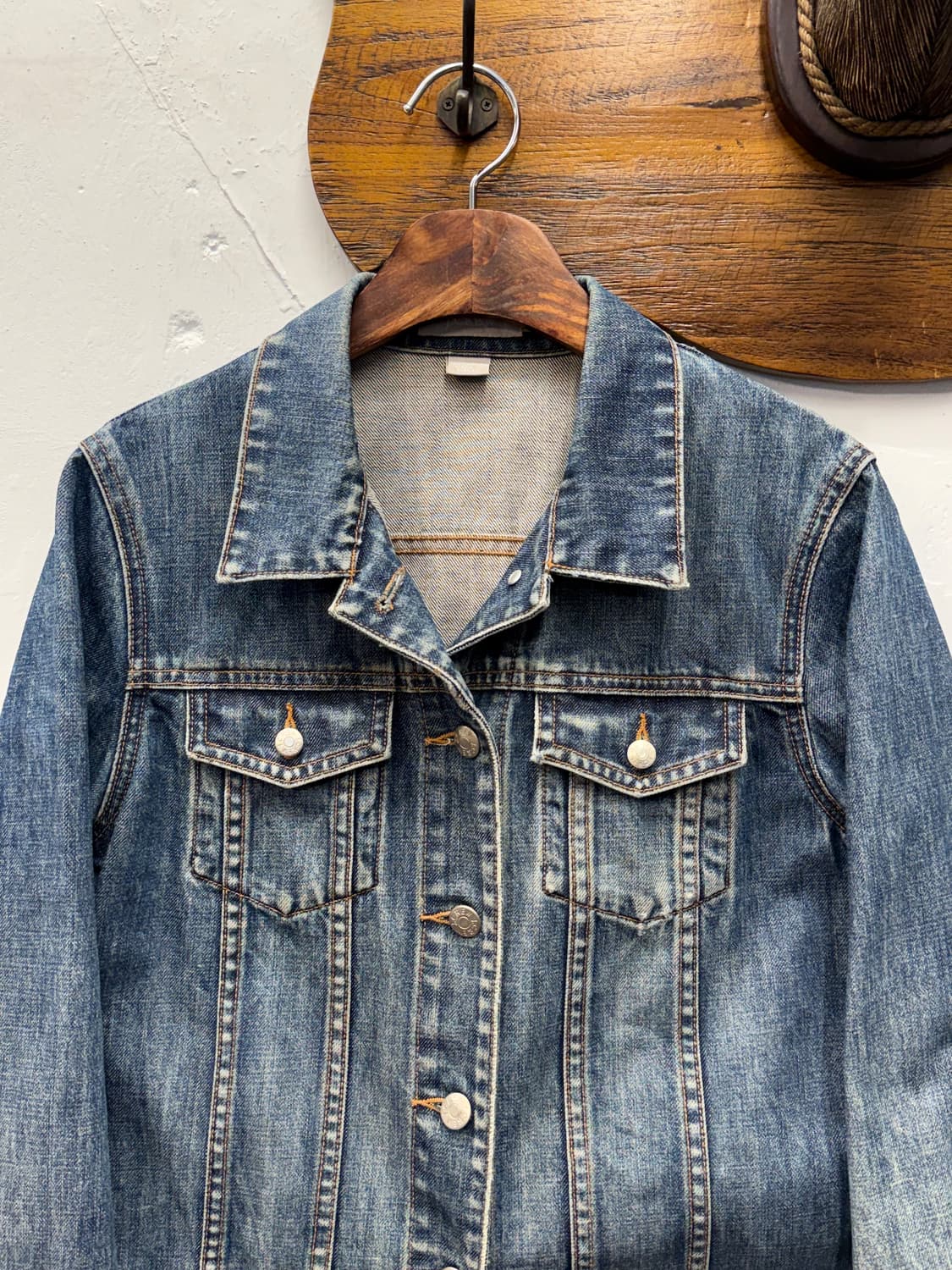 J.CREW 3rd Denim Trucker Jacket 상품이미지2