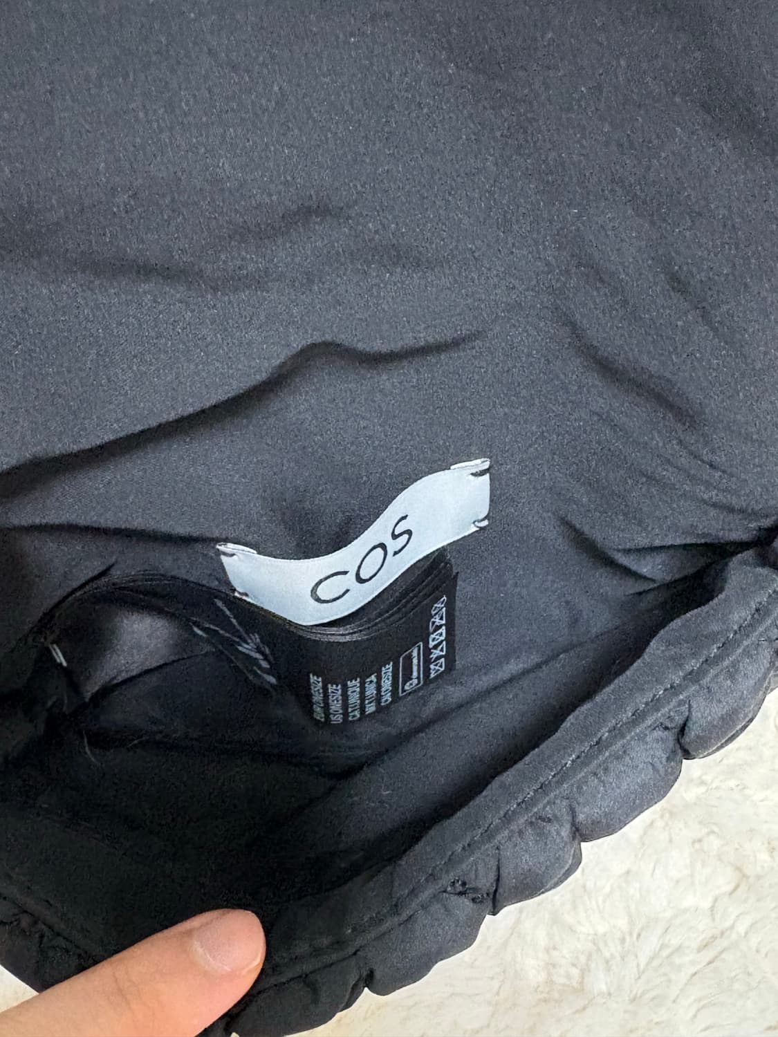 코스 퀼팅 구름백 미니 크로스백 상품이미지4