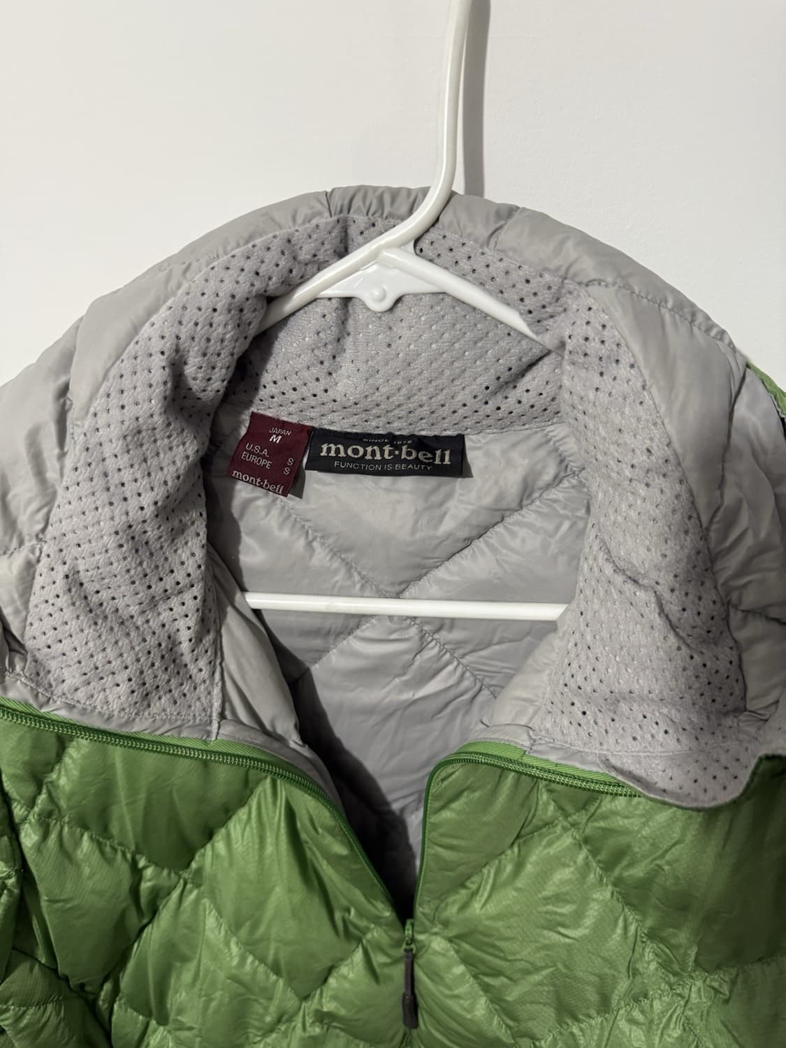 10s 몽벨 U.L. 경량패딩 후디 그린 상품이미지2