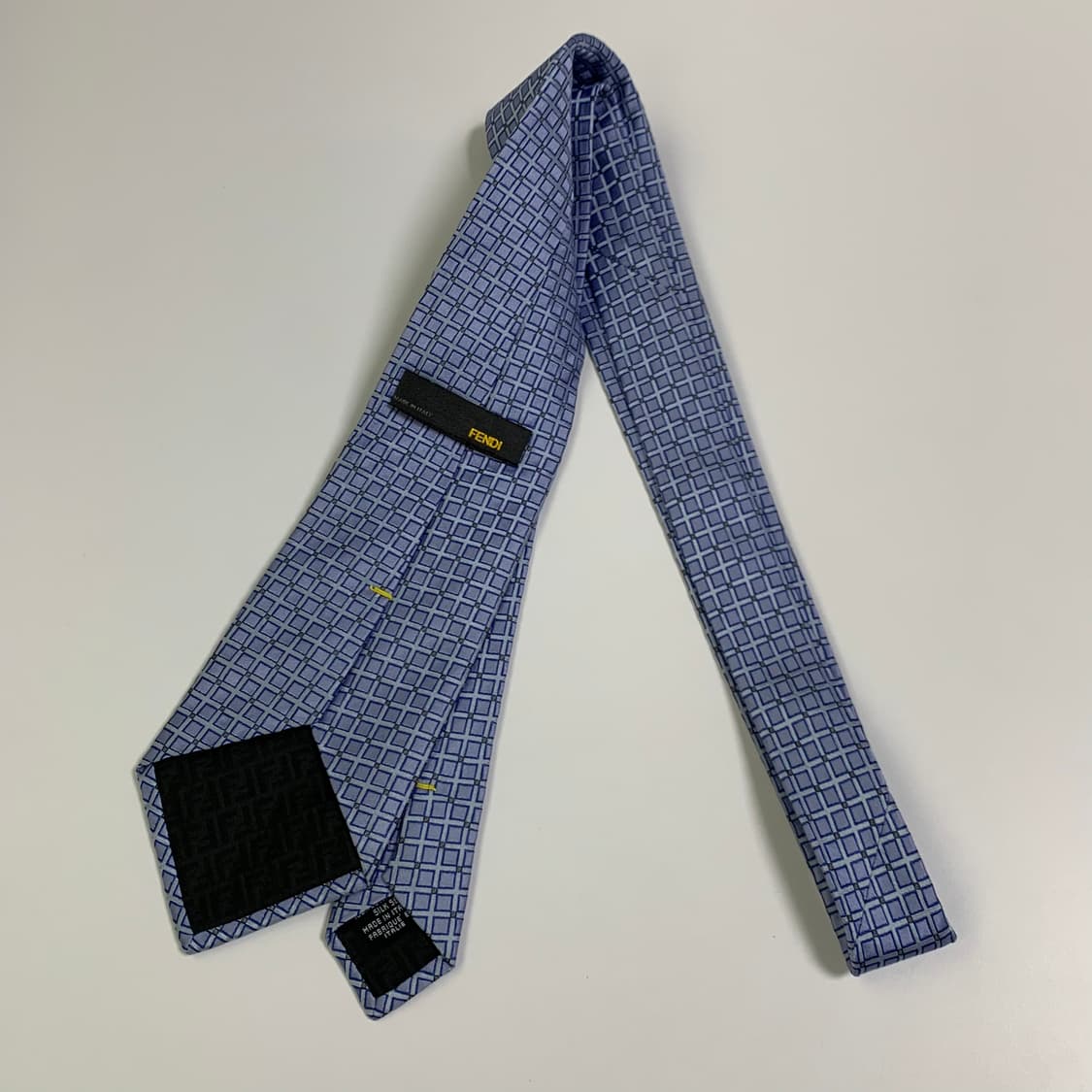 펜디(FENDI) 스몰로고 모노그램 명품넥타이 최상급 A+ 9cm 상품이미지10