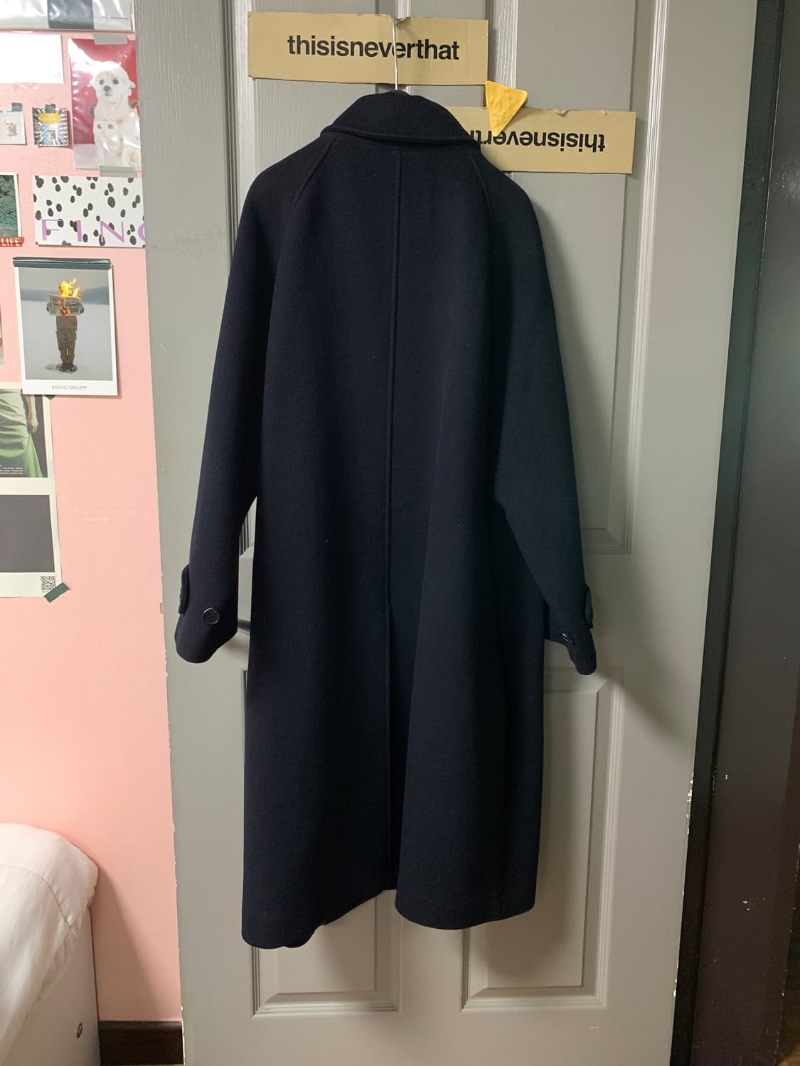 [스튜디오톰보이] 라글란 롱코트 (NAVY) 상품이미지2