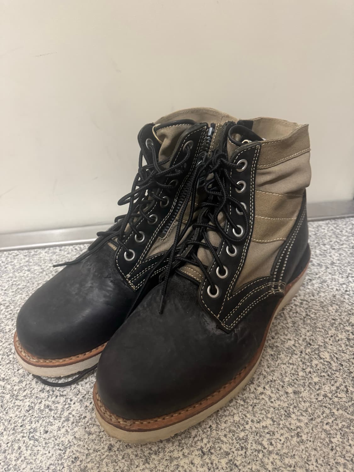 비즈빔 7홀 부츠 상품이미지1