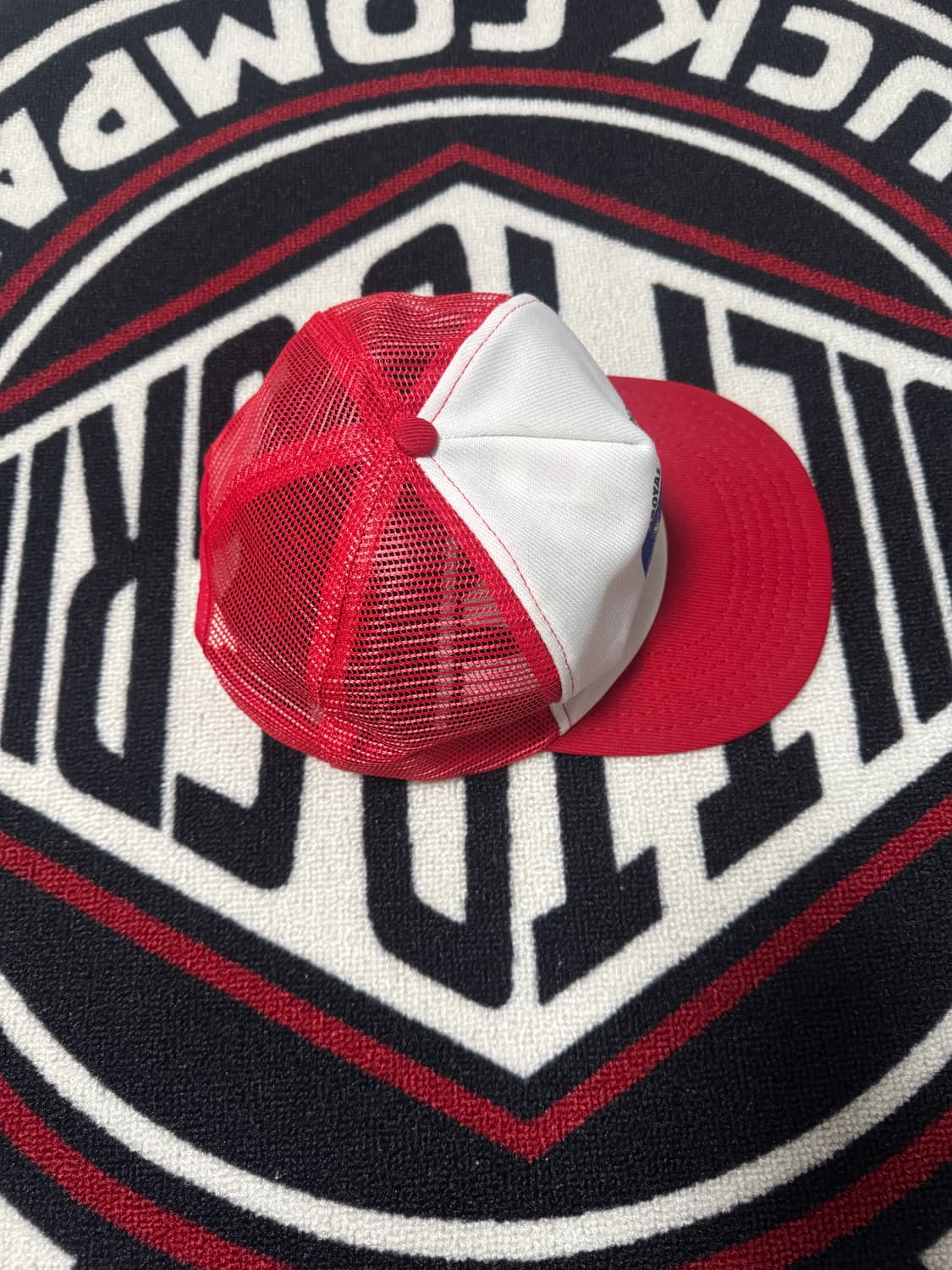 유니로얄 굿리치 하모니 쓰루 퍼포먼스 트러커 메쉬 트러거 햇 화이트 레드 상품이미지2