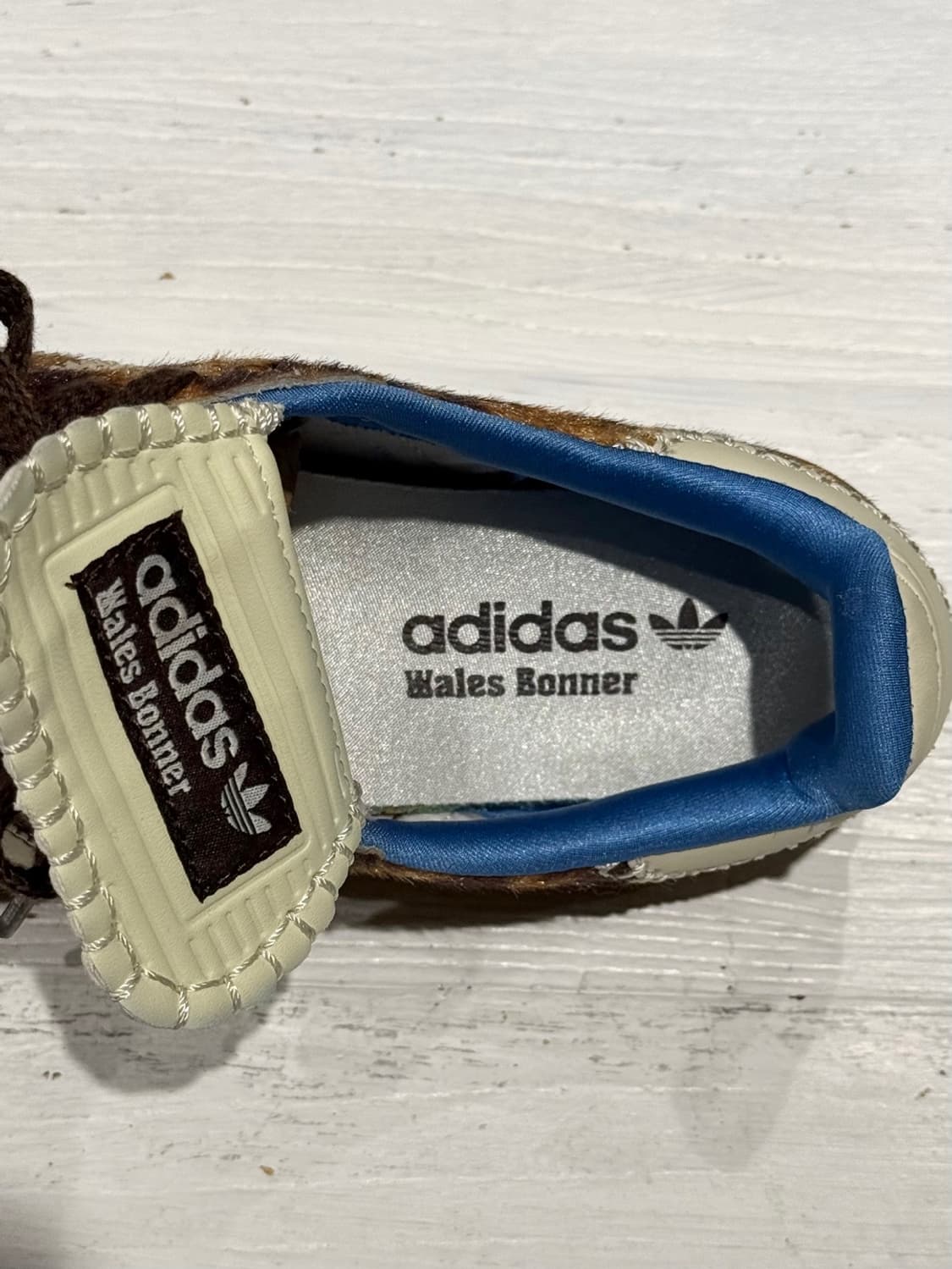 아디다스 x 웨일즈 보너 레오파드 포니 삼바 스니커즈 상품이미지7