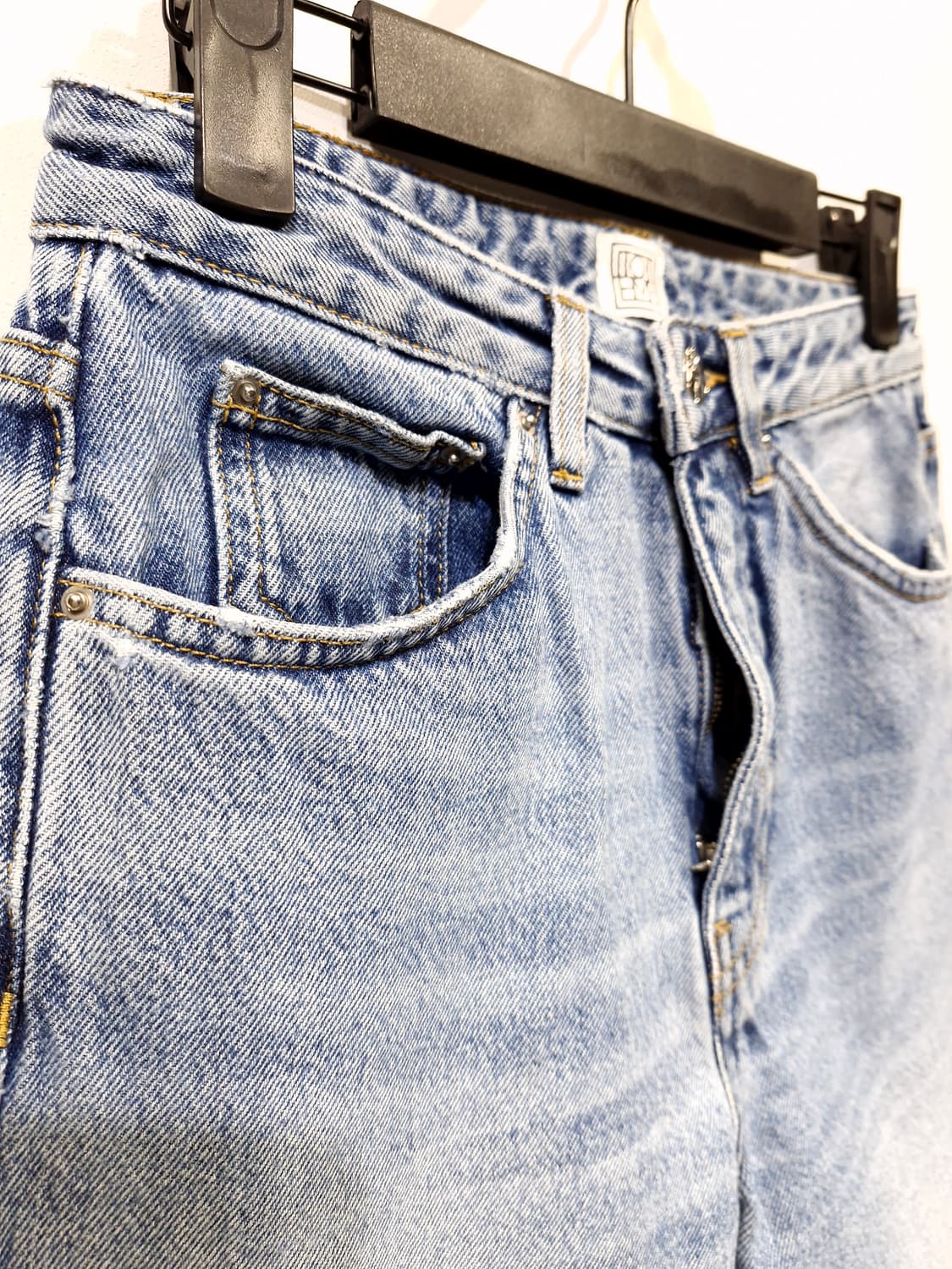 토템 TOTEME 플레어 데님_25 상품이미지4