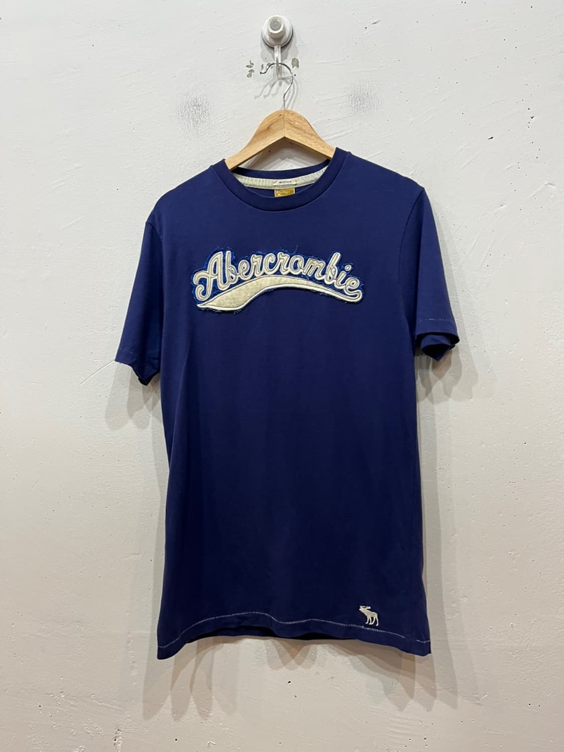 아베크롬비 아플리케 반팔 티셔츠 상품이미지1