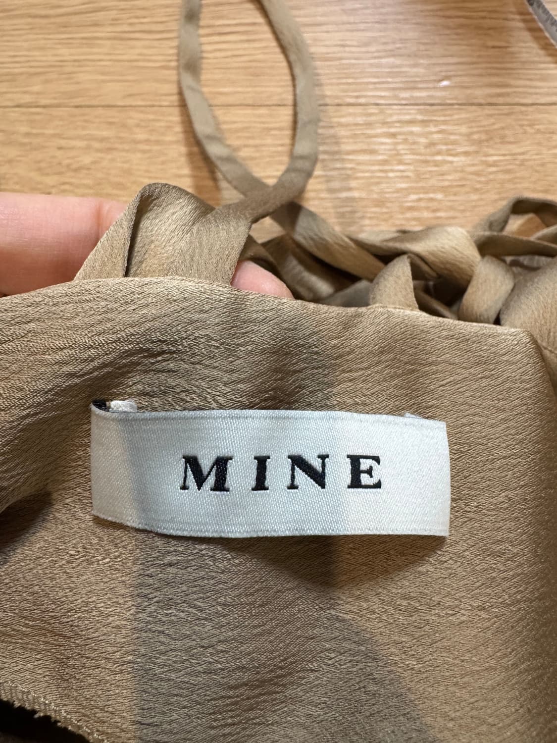 한섬 마인 새틴 원피스 상품이미지7