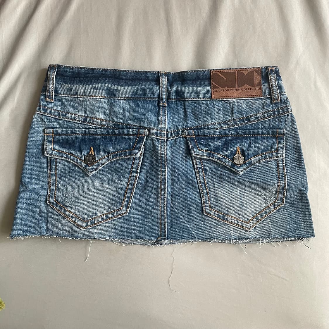 [새상품] 스컬프터 로우라이즈 데님 스커트 청치마 상품이미지2