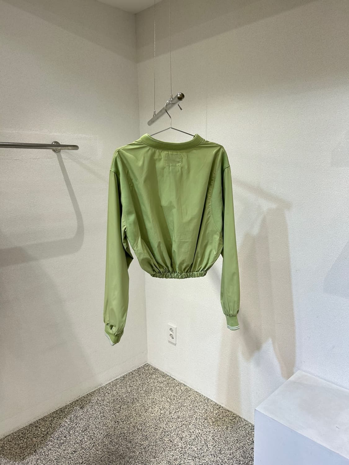 나이키 크롭 윈드러너 웜업 상품이미지2