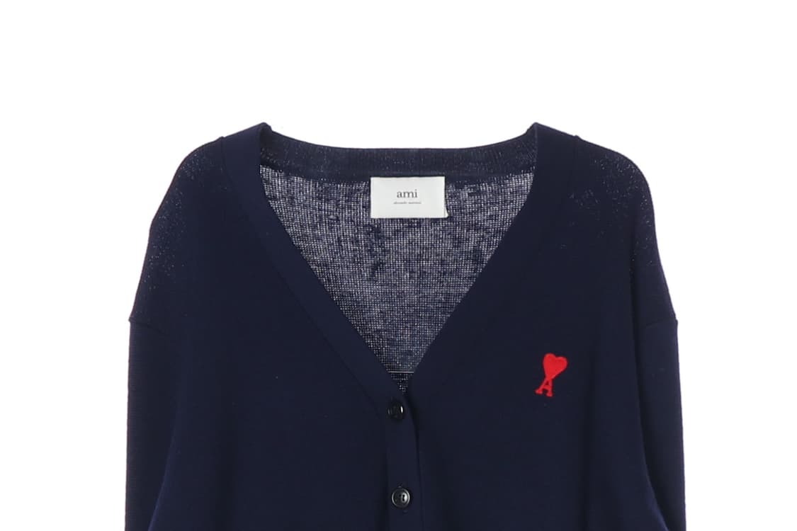 [M]ami아미 23FW 울100% 네이비 로고 브이넥 숏 니트 가디건
 상품이미지2
