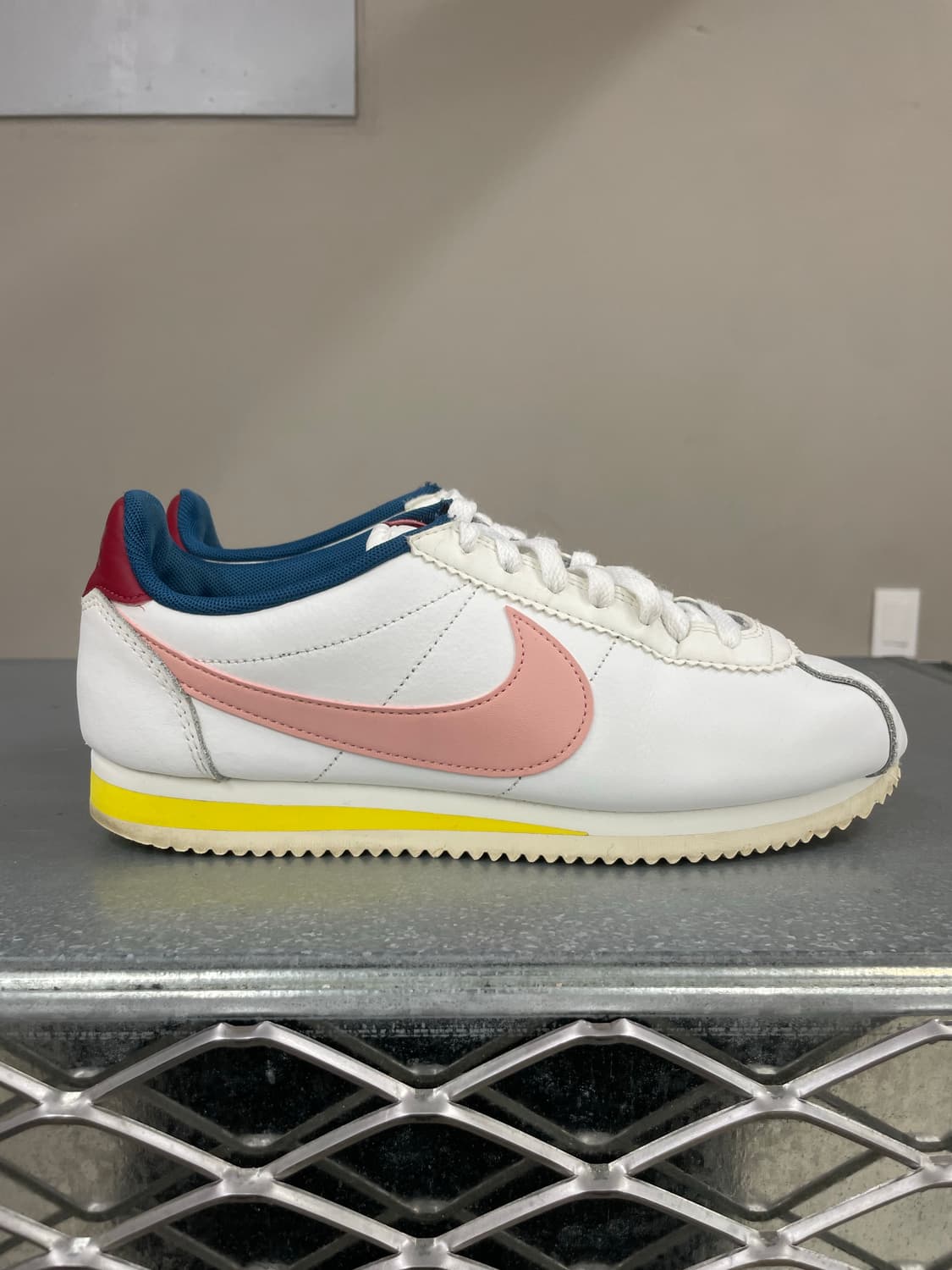 나이키 클래식 코르테즈 화이트 255 상품이미지4