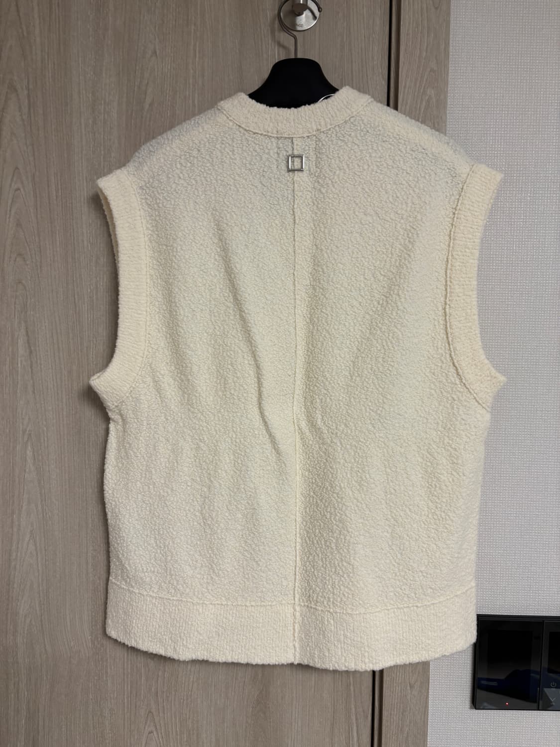 [46] 우영미 23시즌 니트베스트 아이보리 상품이미지3