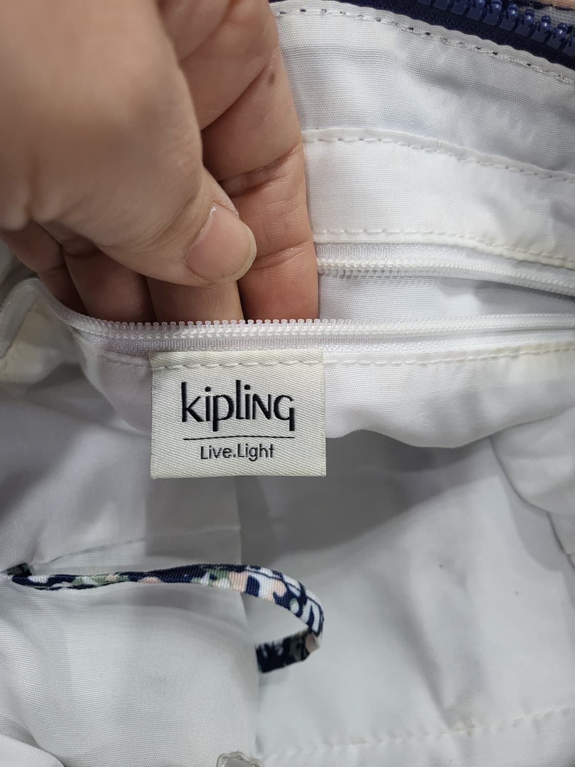 키플링 겔라 토트&크로스백 상품이미지10