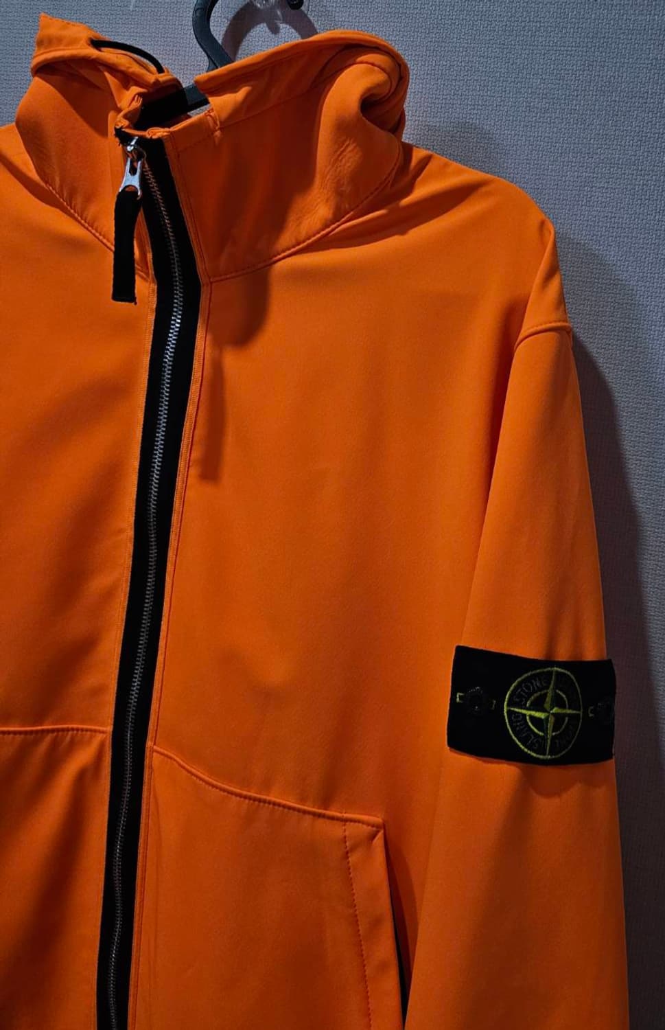 정품 스톤아일랜드 라이트 소프트 쉘 후드 자켓 105/ XL 상품이미지2