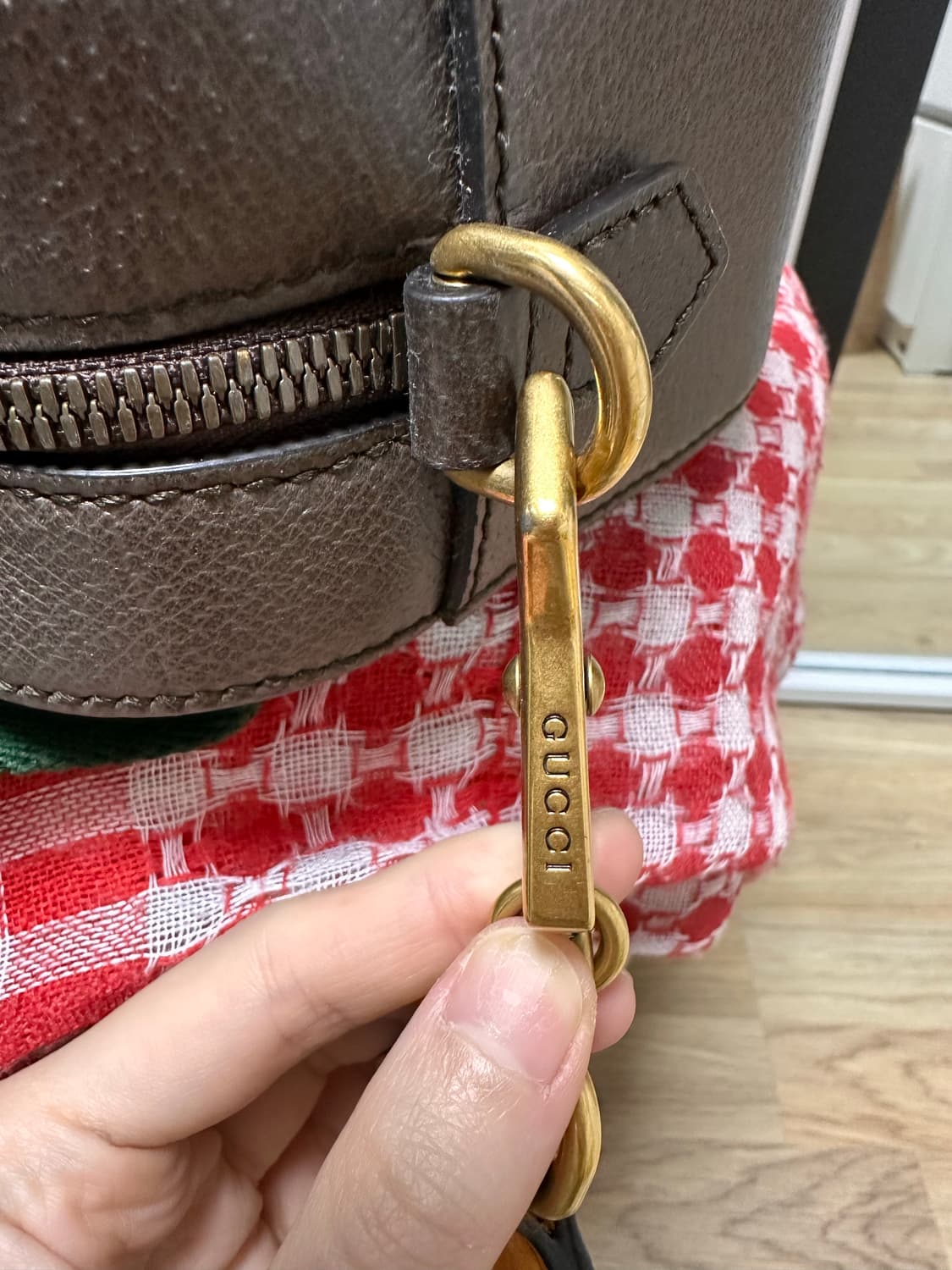 구찌 GG 수프림 메신저백 상품이미지3