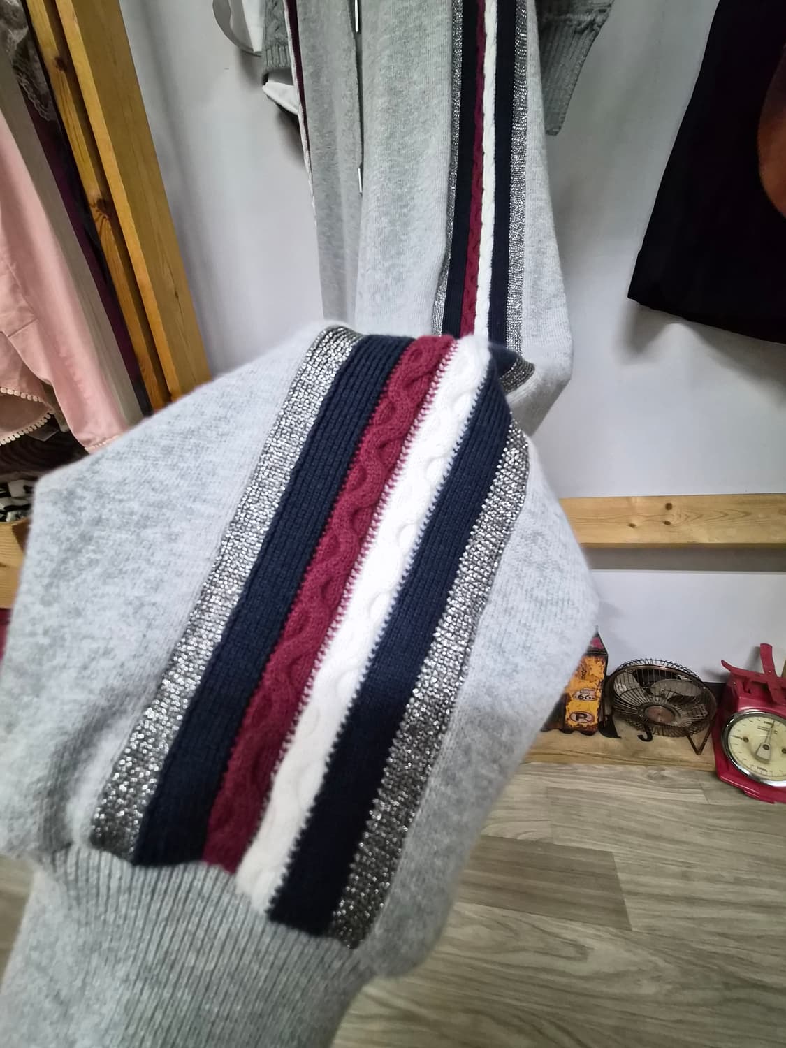 타미힐피거 icons 조거팬츠. SJYP 케이블 니트 베스트 상품이미지2