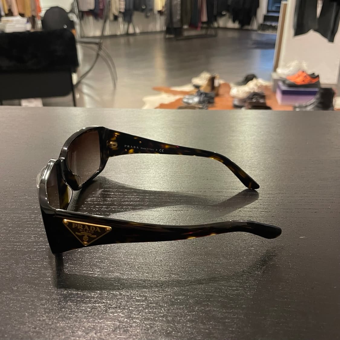 프라다 로고 선글라스 상품이미지2