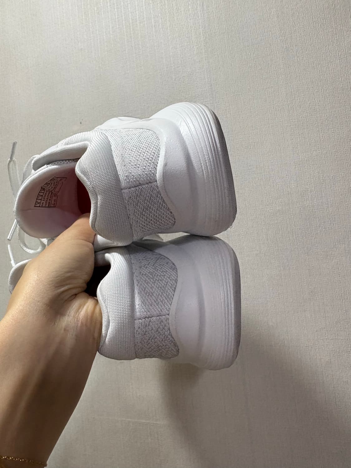 스케쳐스 맥스쿠션 운동화 한번착용(정가139,000) 상품이미지3