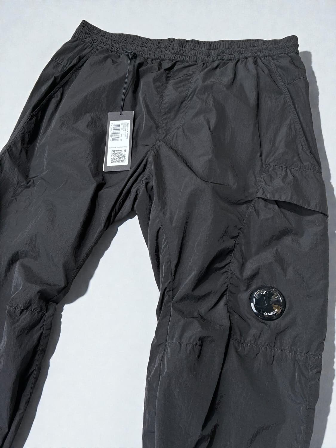 CP컴퍼니 크롬R 카고 레귤러핏 트랙팬츠 블랙 50사이즈 상품이미지2