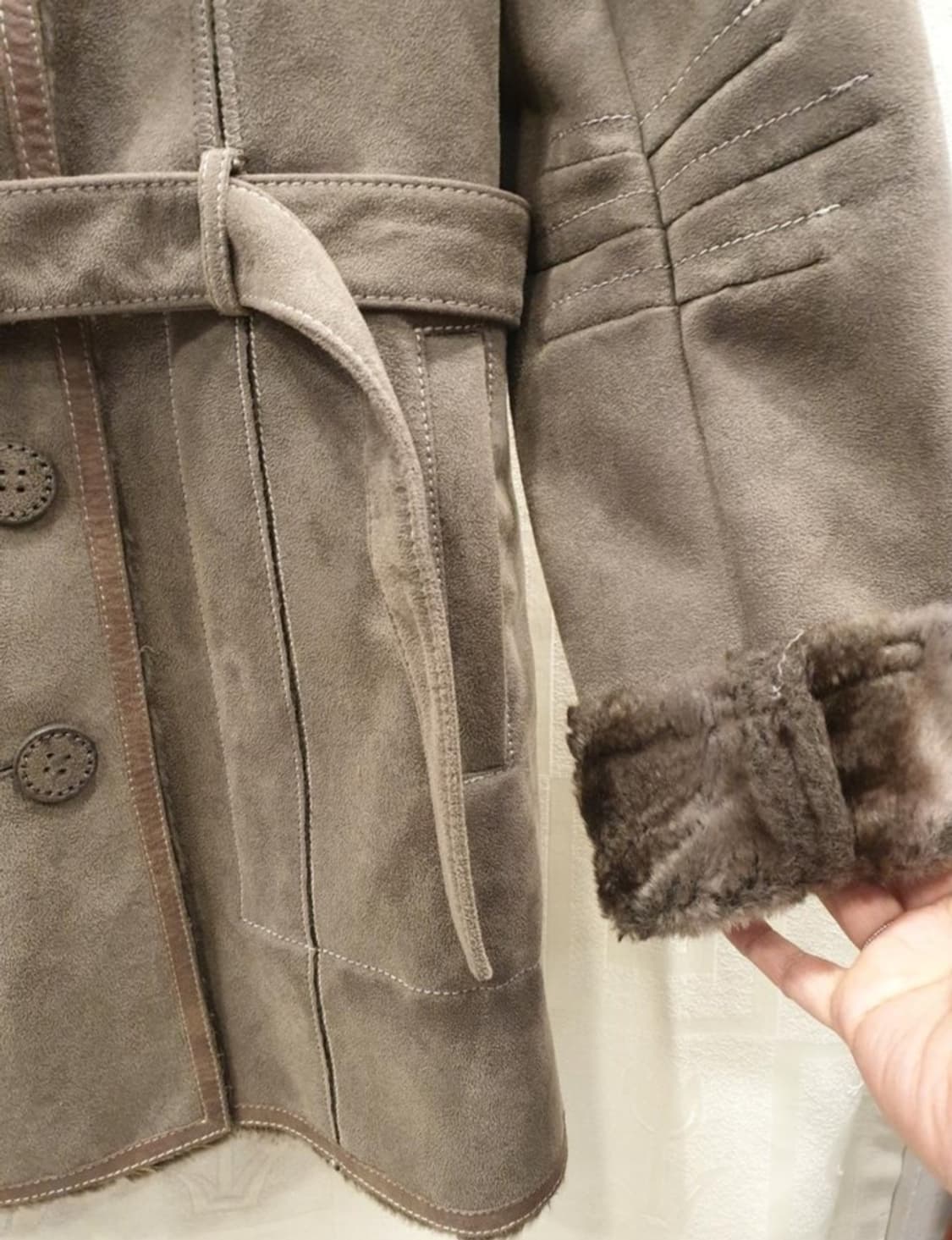 아르마니 진스 여성 무스탕 코트 EU 36(S) 상품이미지4