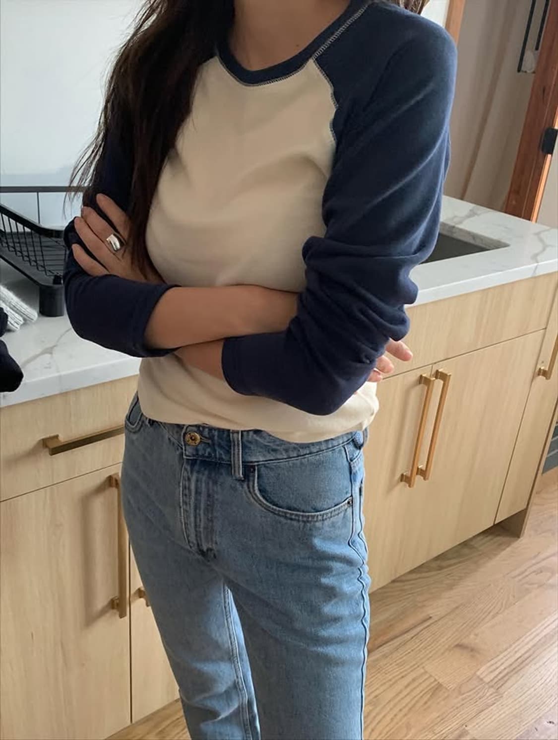 타낫 투톤 레글런 탑 아이보리 상품이미지1