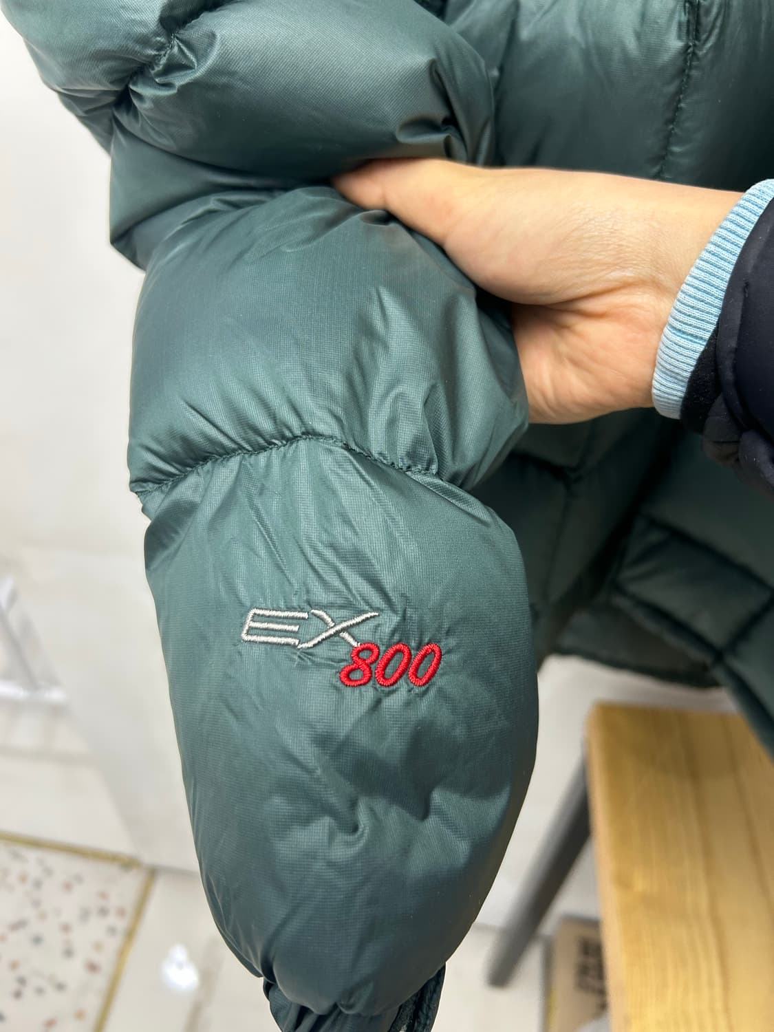 몽벨800 패딩 L size 상품이미지4