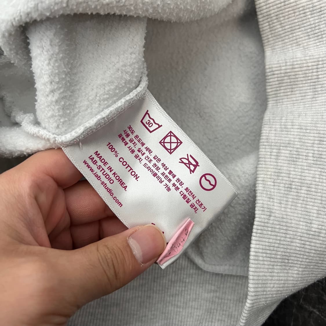 아이앱 스튜디오 하프 집업 라이트 그레이 상품이미지6