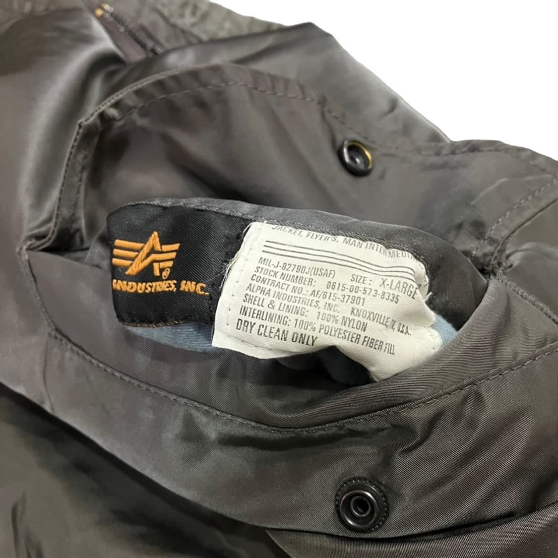 알파인더스트리 ma-1 리버시블 점퍼 상품이미지9