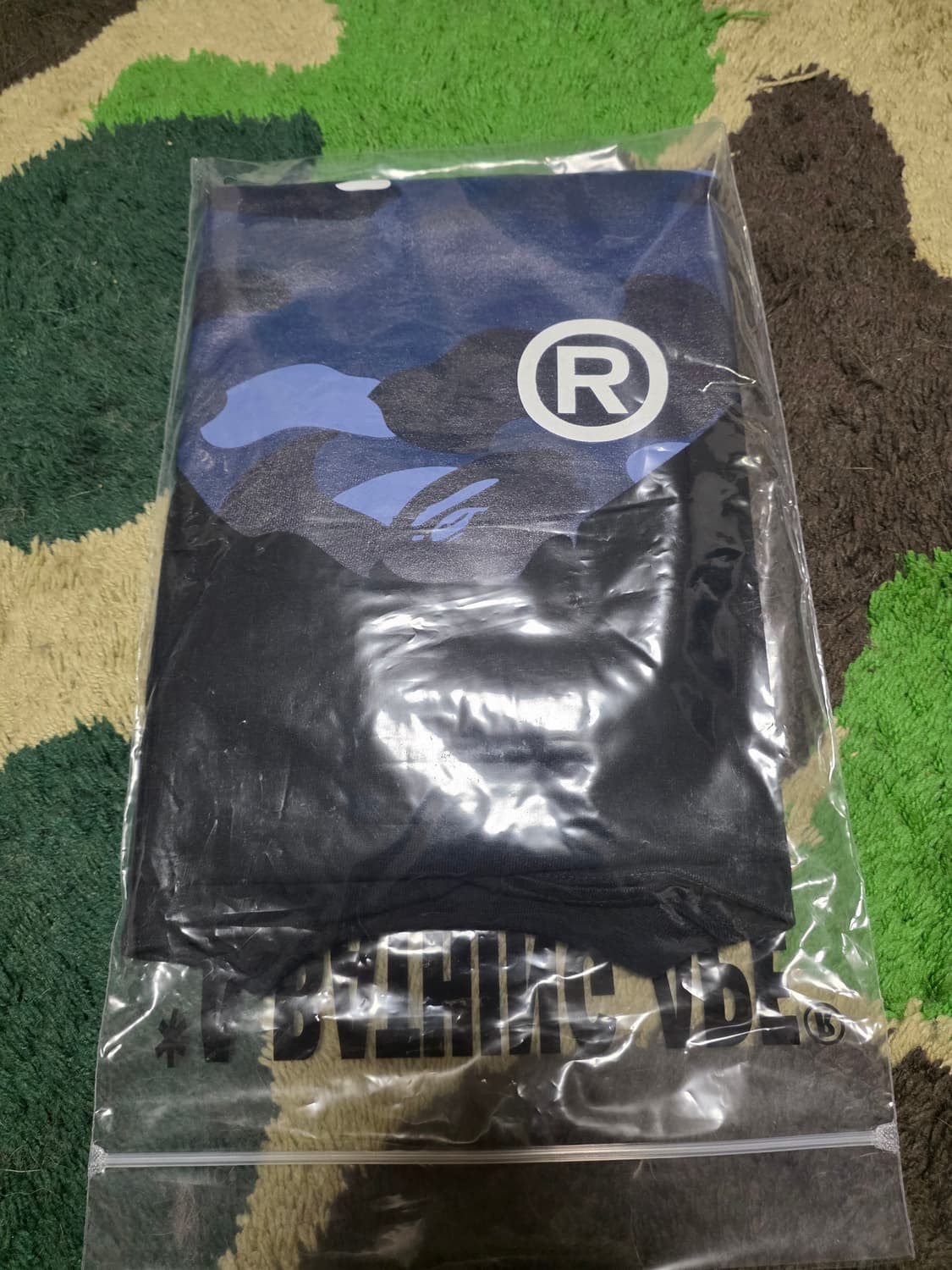 [160] 베이프 블루카모 빅사루 반팔티 블랙 키즈 상품이미지4