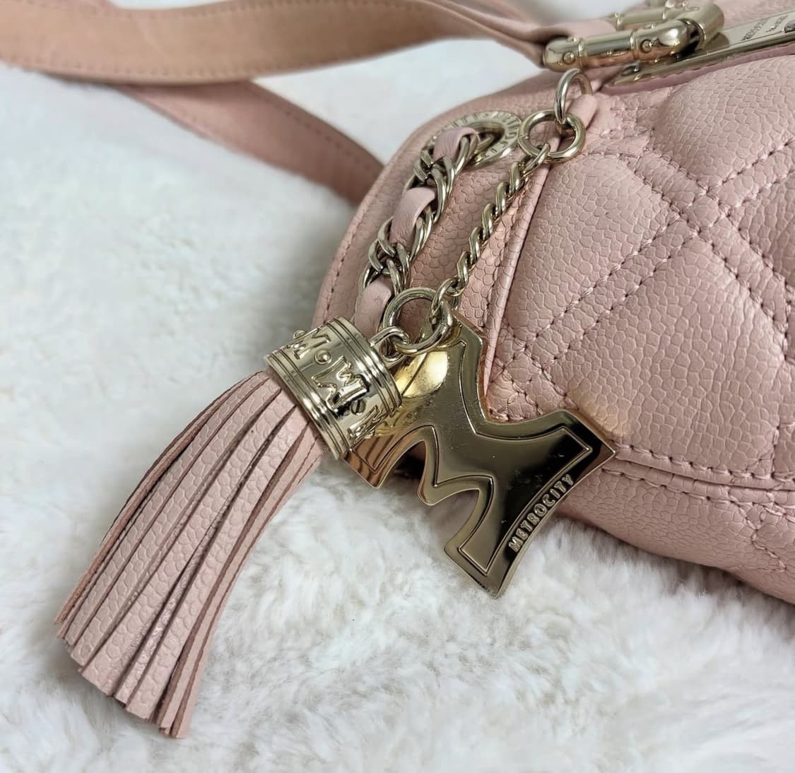 메트로시티 핑크 숄더백 상품이미지2