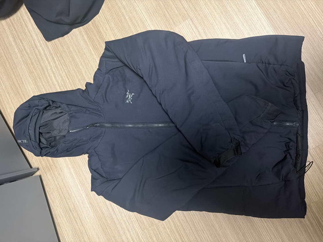 아크테릭스 아톰 헤비 웨이트 m사이즈 판매 합니다! 상품이미지1