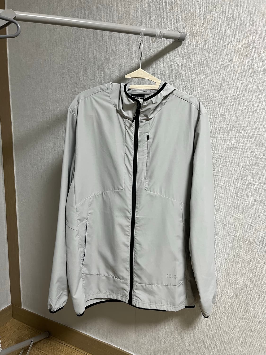 무신사 스탠다드 스포츠 윈드 경량 자켓 m 상품이미지4