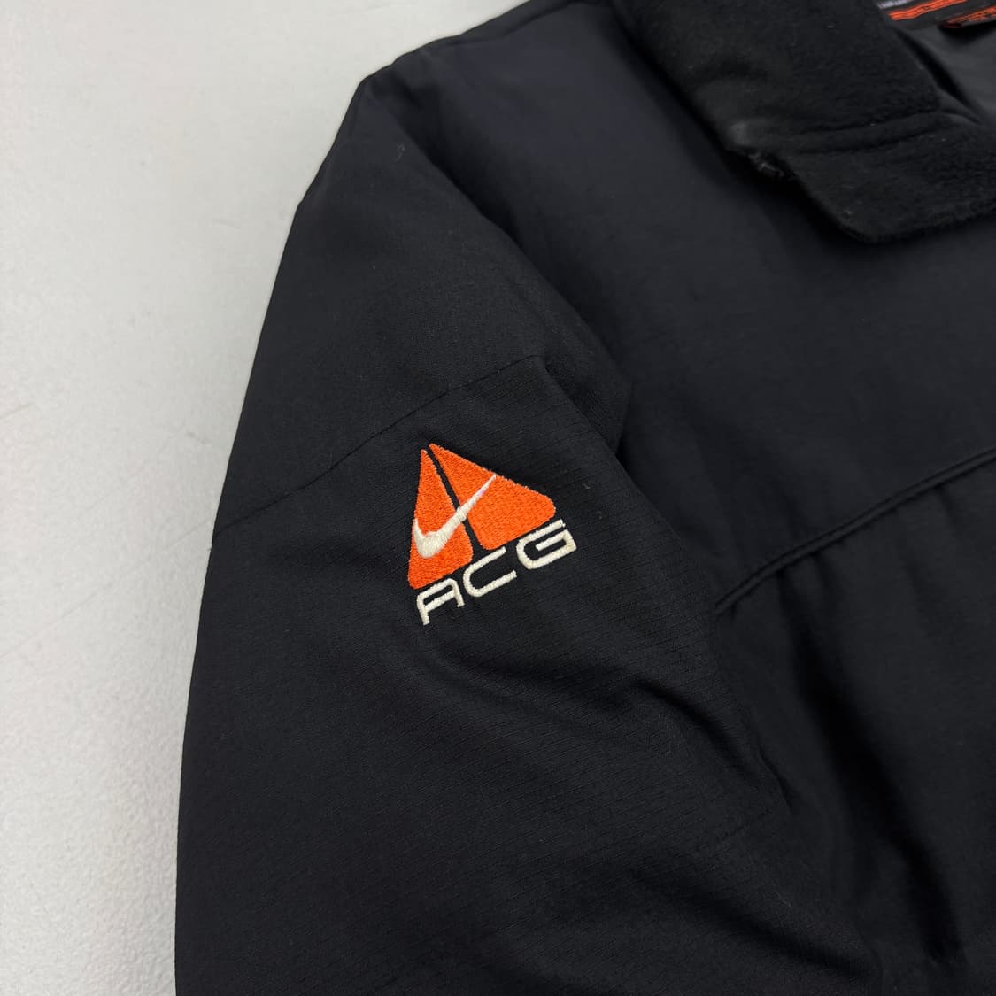 나이키 ACG 00s 덕다운 푸퍼 패딩 블랙 상품이미지5