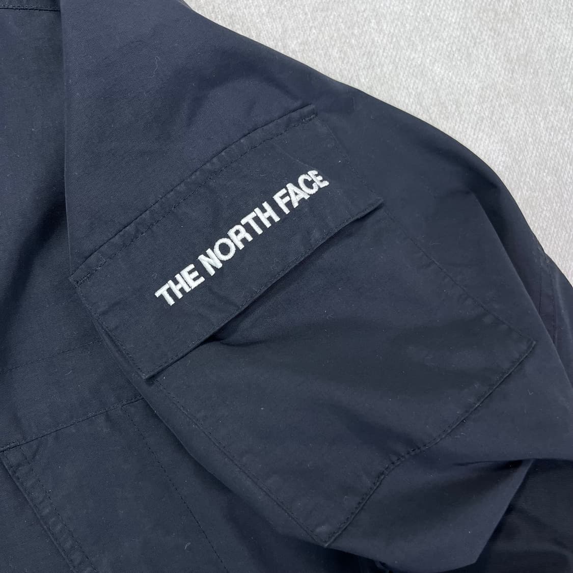 105 노스페이스 사이드 라인 바람막이 자켓 상품이미지4