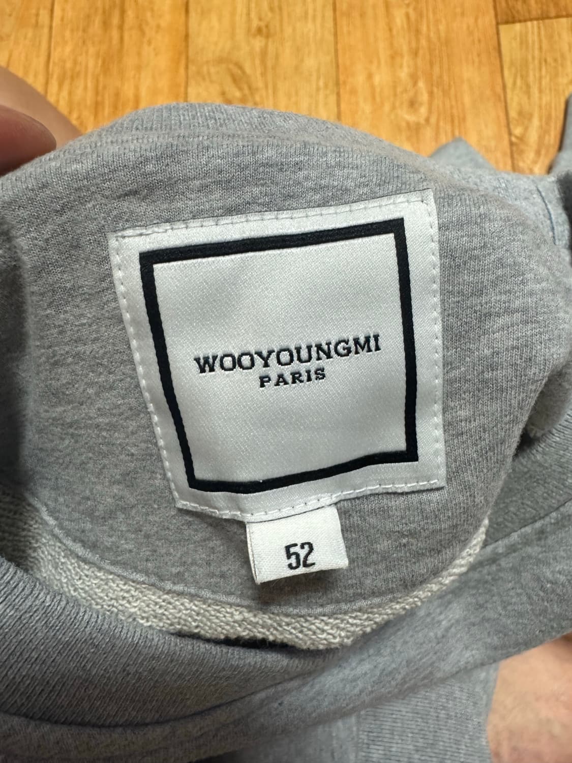 우영미 청자 백로고 스웨트셔츠 그레이 - 23FW 상품이미지7