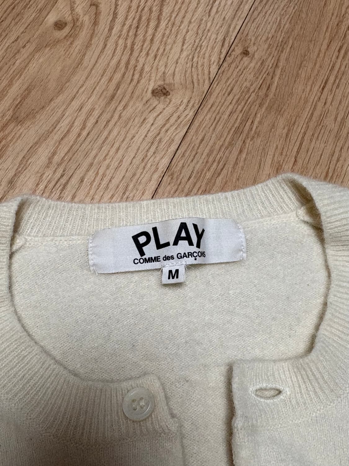 (수수료X)<정품> 꼼데가르송 화이트 와펜 가디건 아이보리 크림 상품이미지2