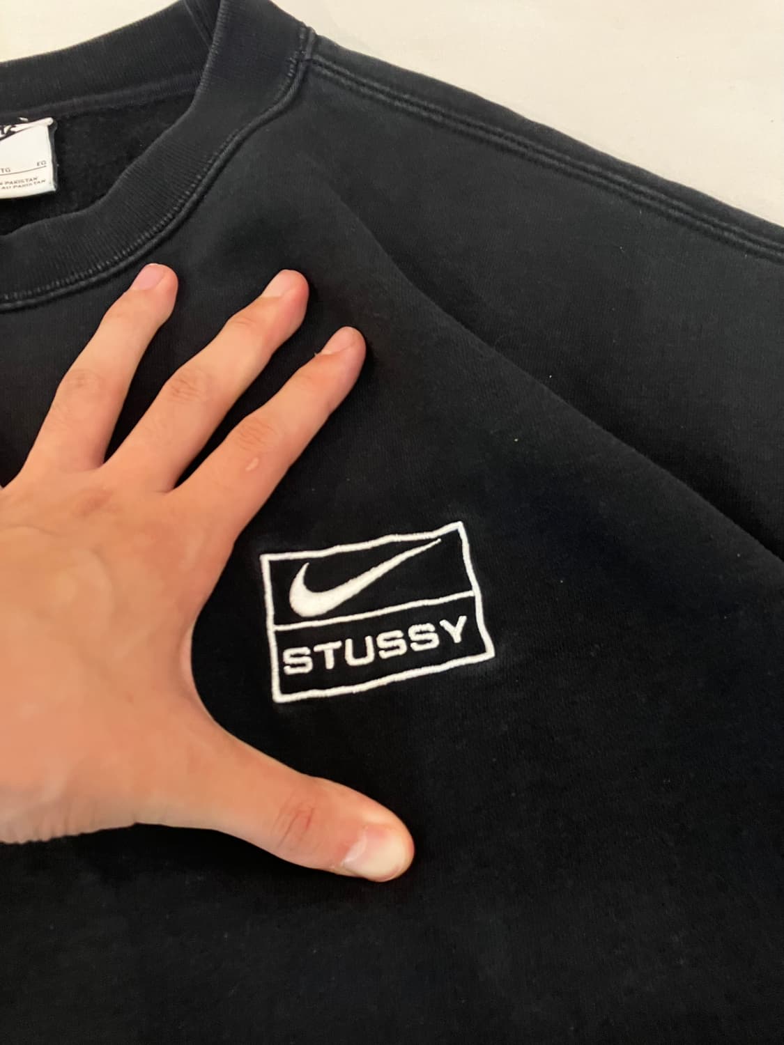 나이키 X 스투시 NRG 워시드 플리스 크루넥 맨투맨 블랙 상품이미지2