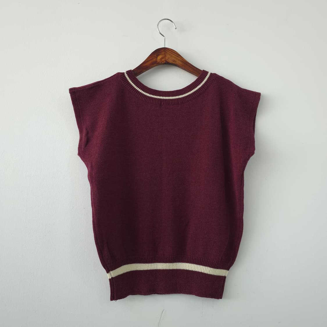 do alvina 플라워 자수 버건디 니트 베스트 상품이미지2