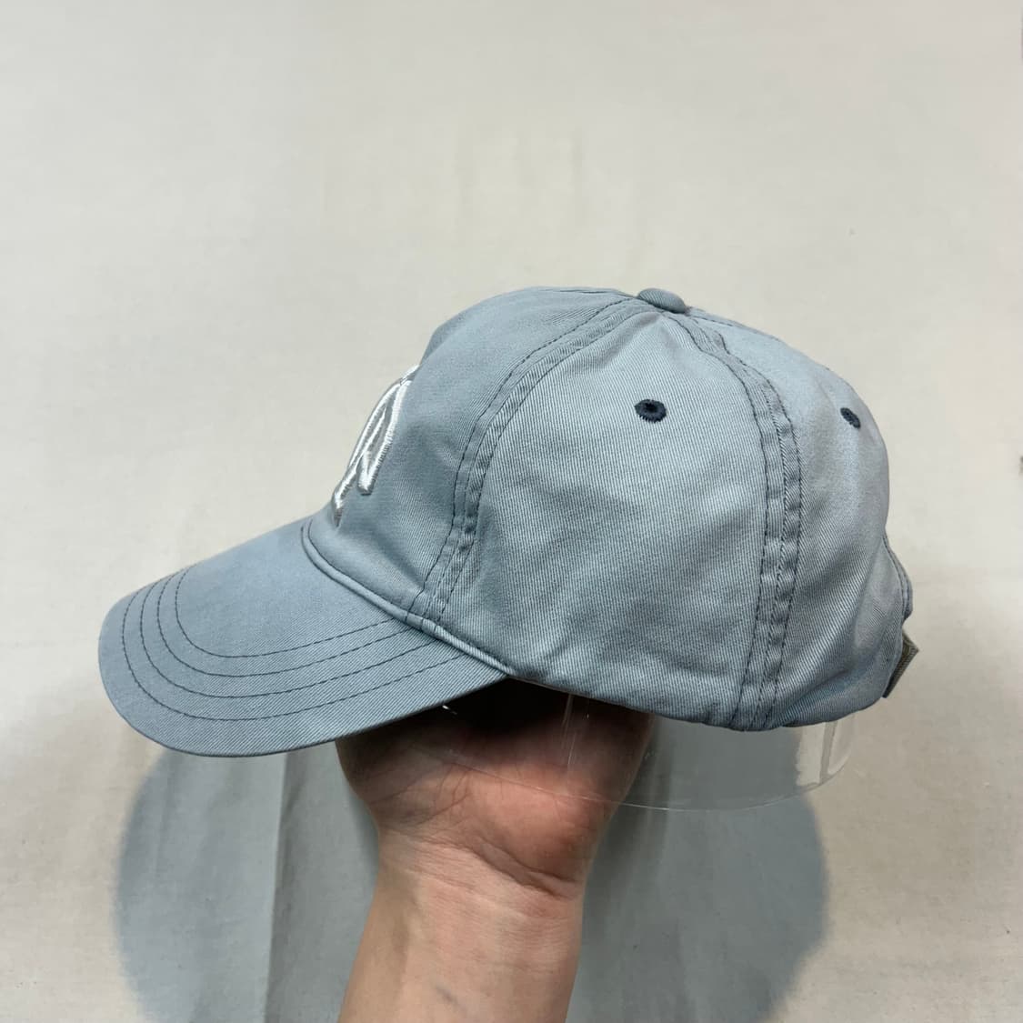 Free) 갭 GAP 볼캡 모자 하늘색 상품이미지3
