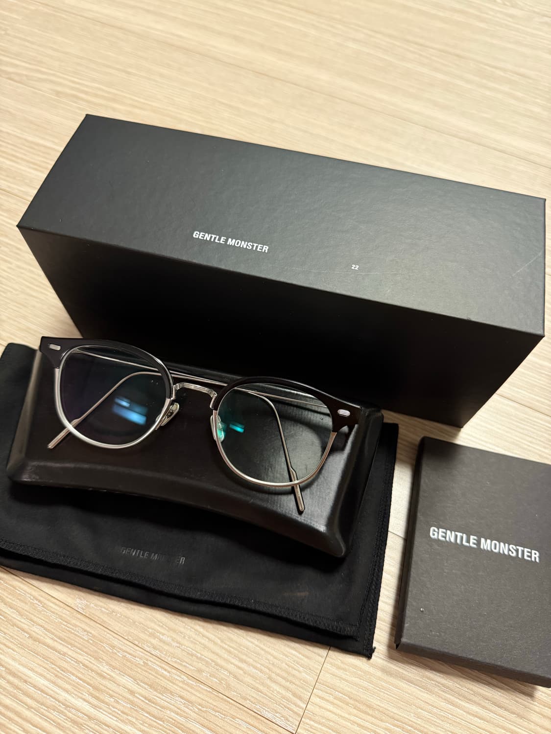 젠틀몬스터 알리오x 판매 상품이미지1